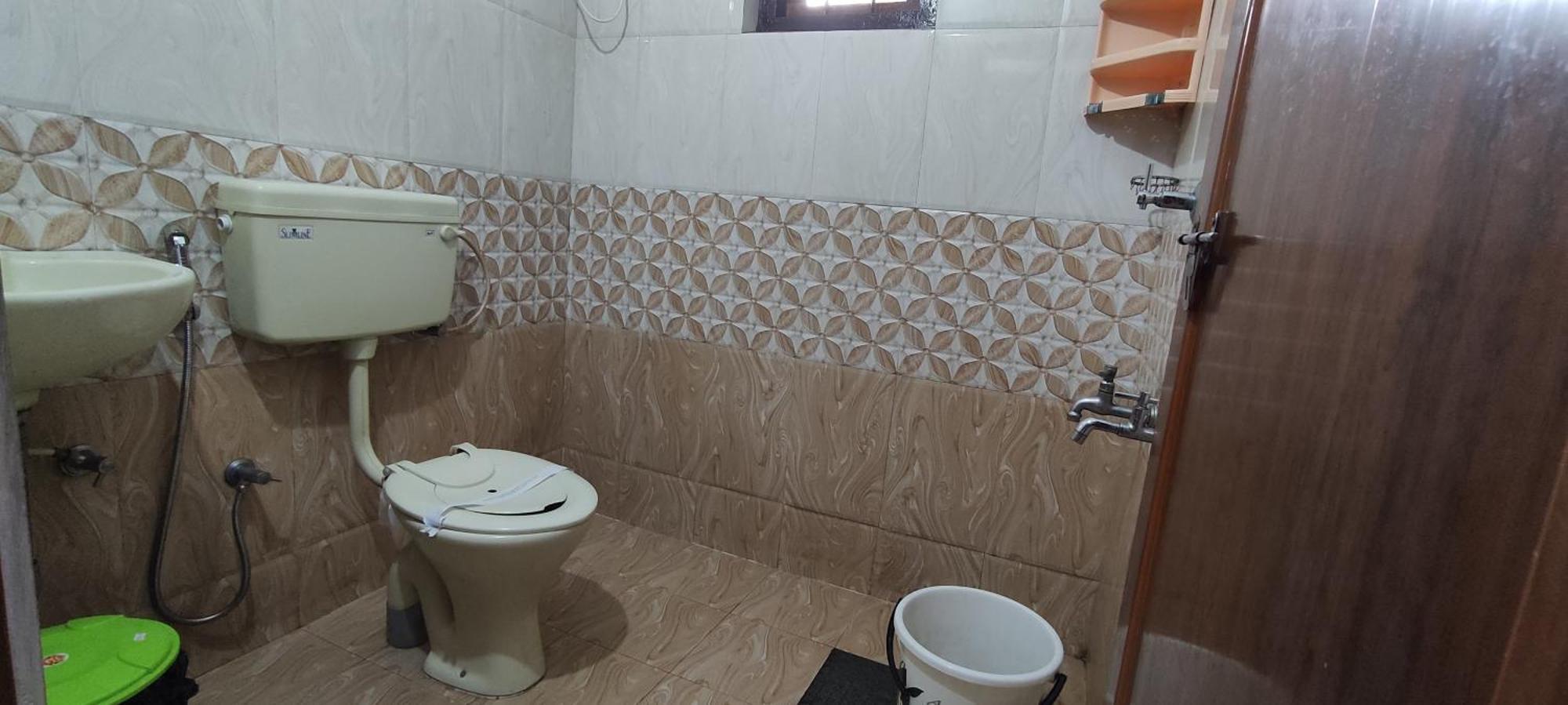 Koonamparayil Home Stay Munnar Anaviratty-Family Only المظهر الخارجي الصورة