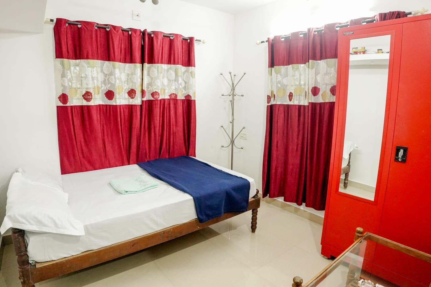 Koonamparayil Home Stay Munnar Anaviratty-Family Only المظهر الخارجي الصورة